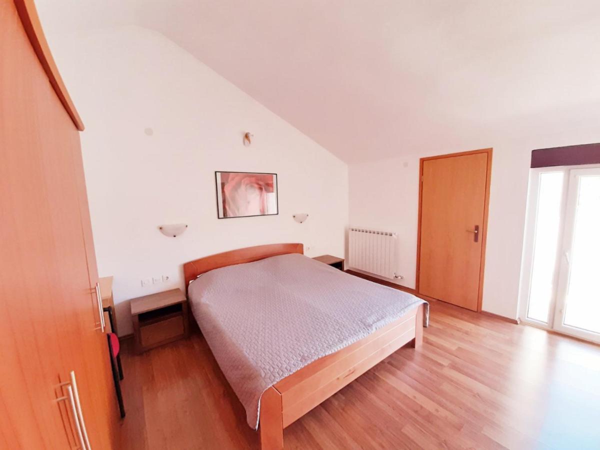 Apartments Izabela Muzic-Fornaric Cres Kültér fotó