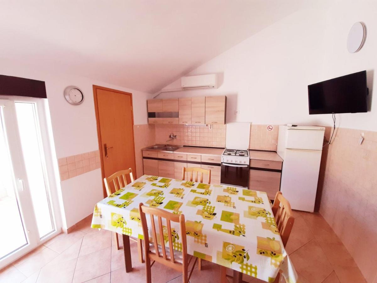 Apartments Izabela Muzic-Fornaric Cres Kültér fotó