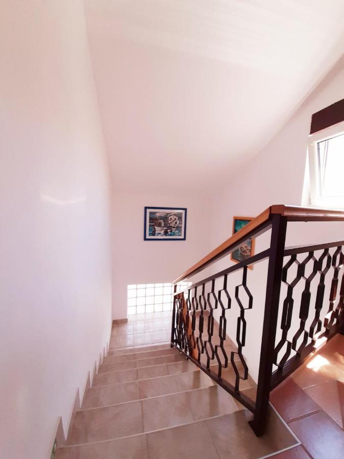 Apartments Izabela Muzic-Fornaric Cres Kültér fotó