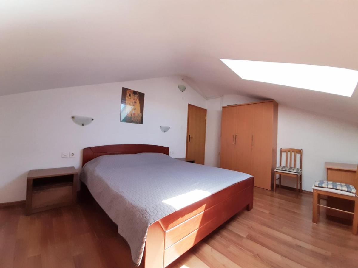 Apartments Izabela Muzic-Fornaric Cres Kültér fotó