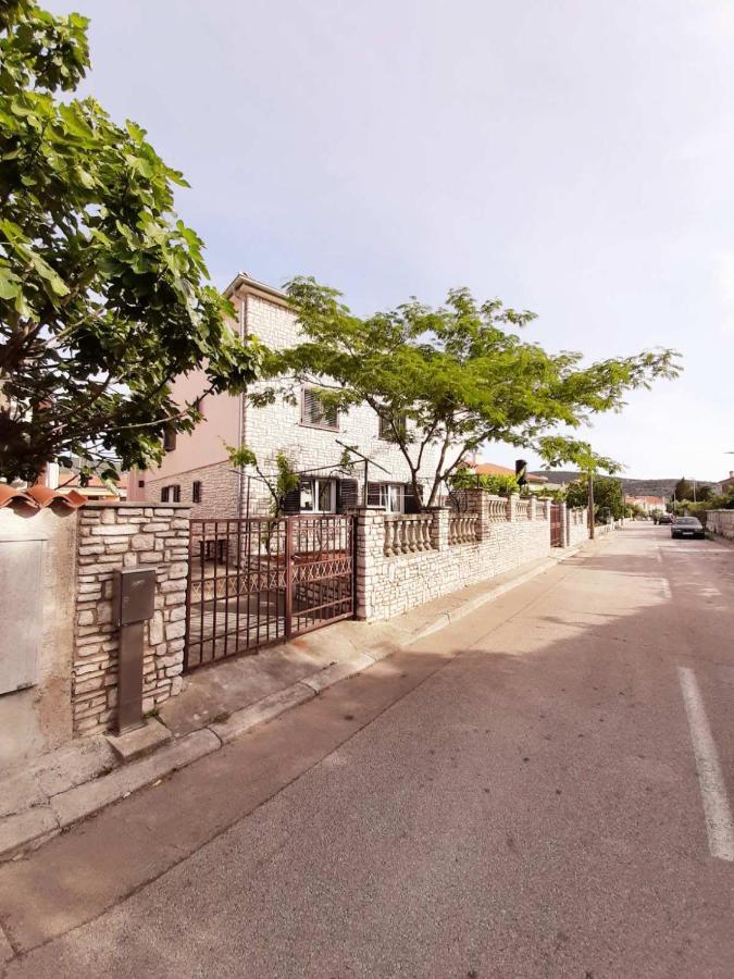 Apartments Izabela Muzic-Fornaric Cres Kültér fotó