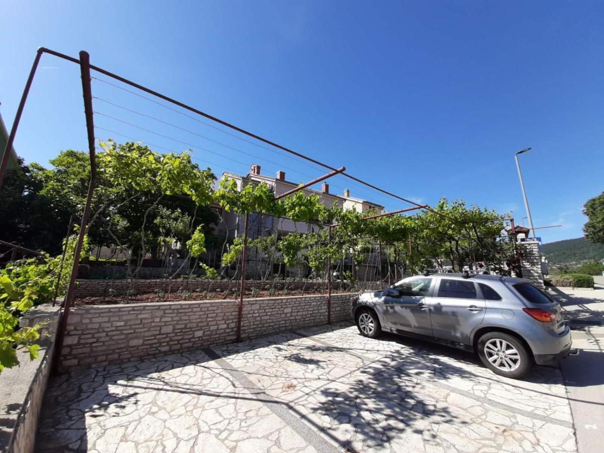 Apartments Izabela Muzic-Fornaric Cres Kültér fotó