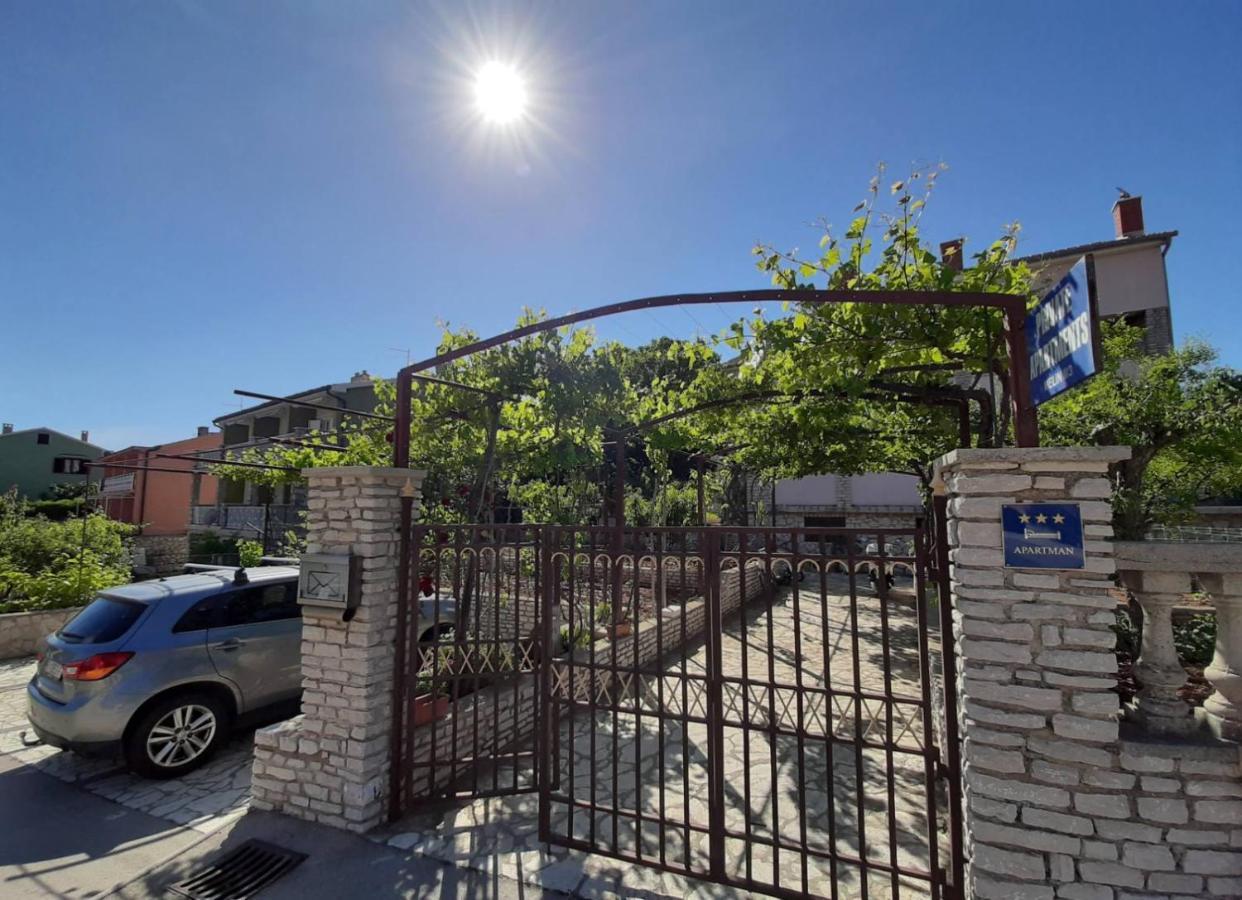 Apartments Izabela Muzic-Fornaric Cres Kültér fotó